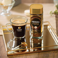 Кофе молотый в растворимом NESCAFE &laquo;Gold&raquo; 95 г, стеклянная банка, сублимированный