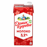 Молоко ДОМИК В ДЕРЕВНЕ жирность 3,2%, 950 г, ультрапастеризованное